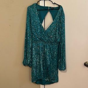 Fabulous backless fashion nova teal sequin dress perfect for any formal event!